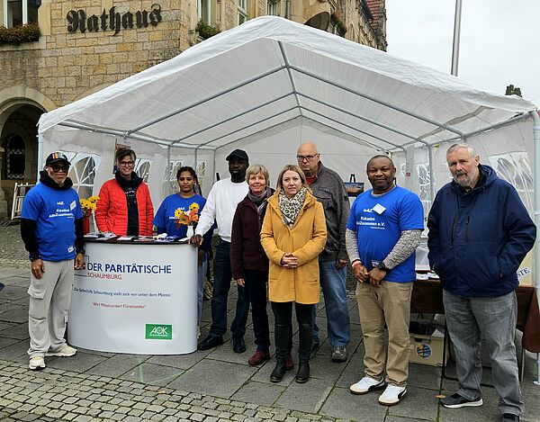 Das Team der SHK schaut mit ihren Selbsthilfegruppen auf eine erfolgreiche Fotoausstellung zurück