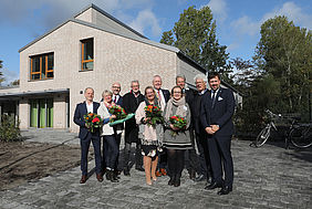 Die Beteiligten am Bau des Hospizes.